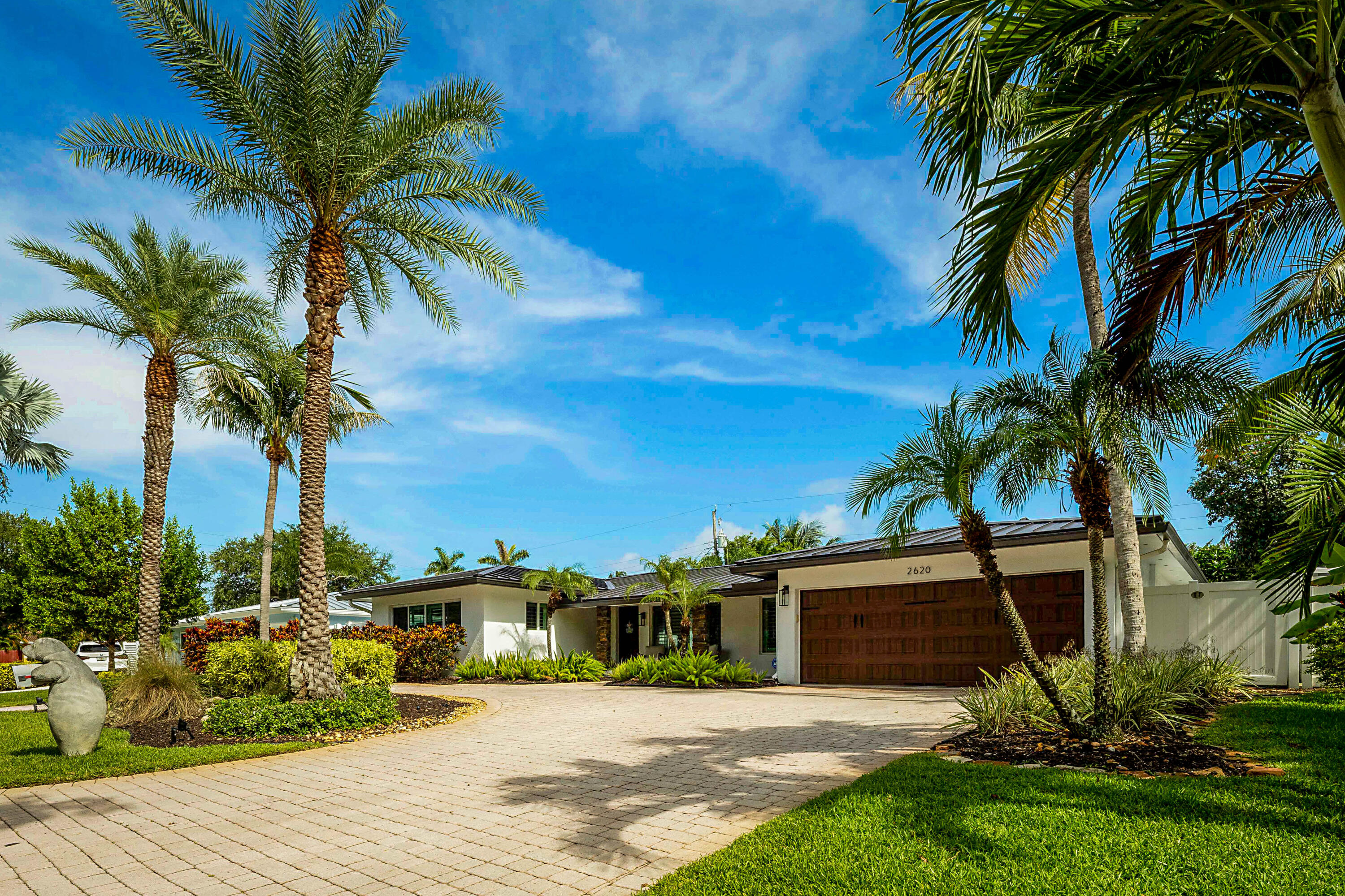 2620 Northeast 53rd Street Lighthouse Point, FL 33064 - Photo 3 of 44 2620 NE 53rd St -41