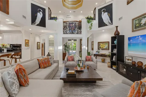 $4,999,000 | 6801 Southwest 94th Street, Pinecrest, FL 33156