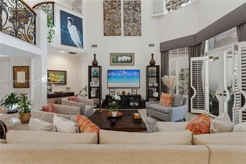 $4,999,000 | 6801 Southwest 94th Street, Pinecrest, FL 33156