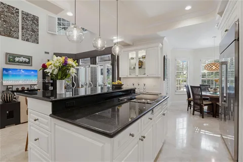$4,999,000 | 6801 Southwest 94th Street, Pinecrest, FL 33156