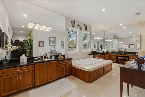$4,999,000 | 6801 Southwest 94th Street, Pinecrest, FL 33156