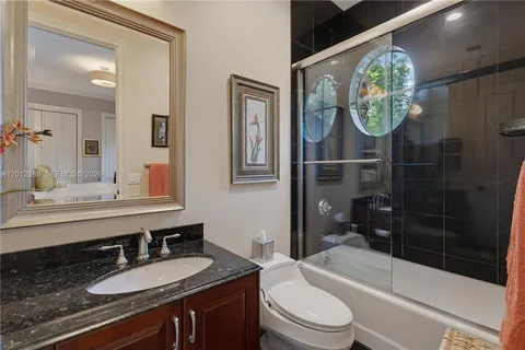 $4,999,000 | 6801 Southwest 94th Street, Pinecrest, FL 33156