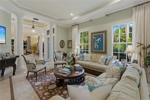 $4,999,000 | 6801 Southwest 94th Street, Pinecrest, FL 33156