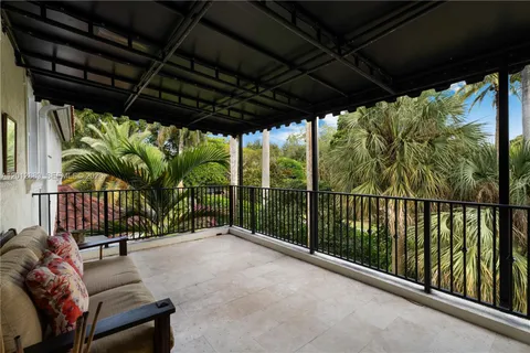 $4,999,000 | 6801 Southwest 94th Street, Pinecrest, FL 33156