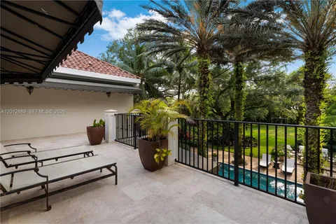 $4,999,000 | 6801 Southwest 94th Street, Pinecrest, FL 33156