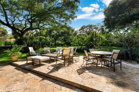 $4,999,000 | 6801 Southwest 94th Street, Pinecrest, FL 33156