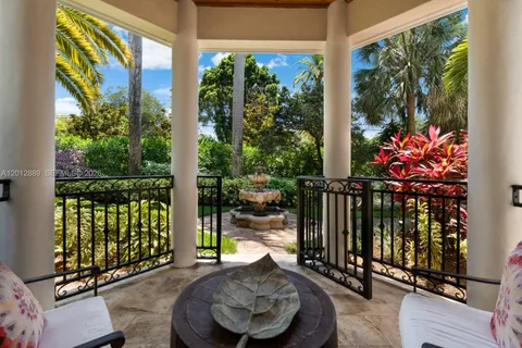 $4,999,000 | 6801 Southwest 94th Street, Pinecrest, FL 33156