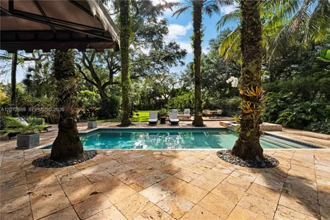 $4,999,000 | 6801 Southwest 94th Street, Pinecrest, FL 33156