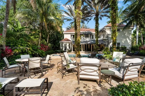 $4,999,000 | 6801 Southwest 94th Street, Pinecrest, FL 33156