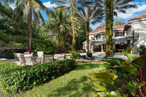 $4,999,000 | 6801 Southwest 94th Street, Pinecrest, FL 33156