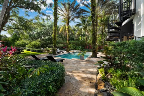 $4,999,000 | 6801 Southwest 94th Street, Pinecrest, FL 33156