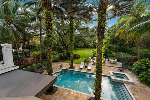 $4,999,000 | 6801 Southwest 94th Street, Pinecrest, FL 33156