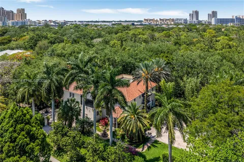 $4,999,000 | 6801 Southwest 94th Street, Pinecrest, FL 33156