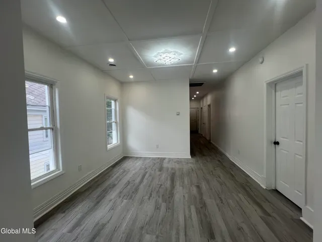 $1,800 | 239 Mc Clellan Street, Schenectady, NY 12304