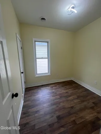 $1,800 | 239 Mc Clellan Street, Schenectady, NY 12304