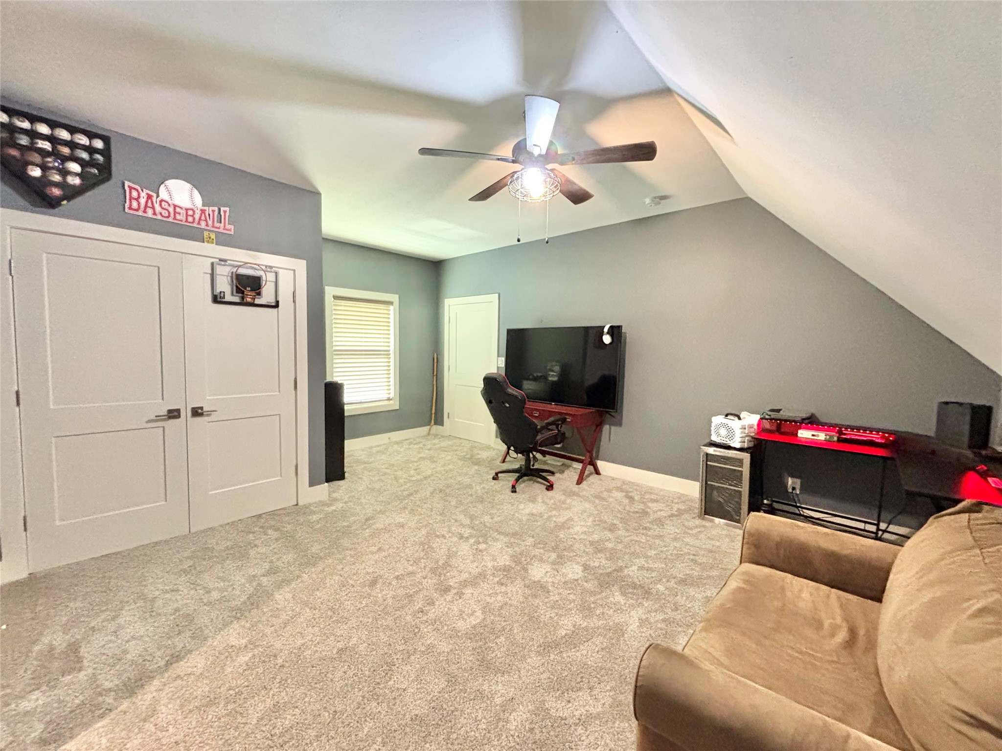 6540 Fm 3065 Colmesneil, TX 75938 - Photo 37 of 49 a living room with furniture
