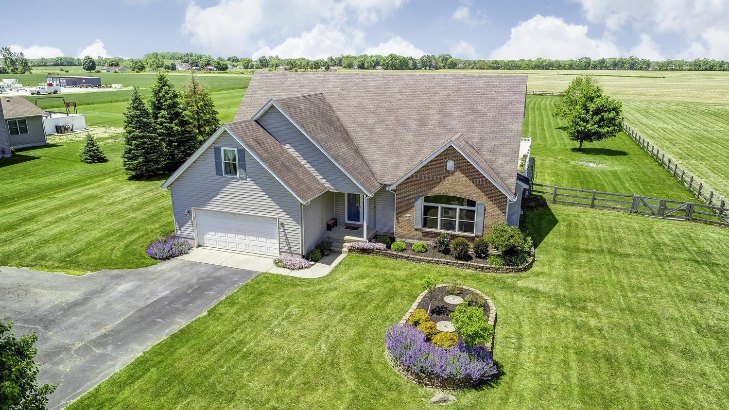 1429 Groop Road Springfield, OH 45504 - Photo 1 of 64