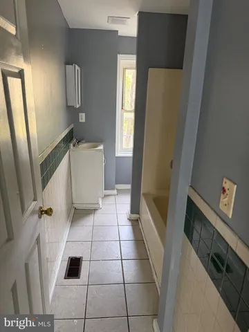 a bathroom with a tub