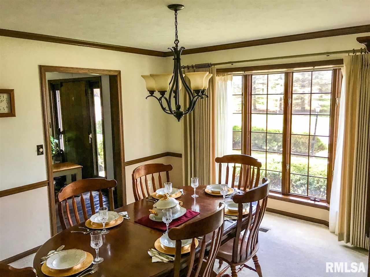 1300 Westgate Road Washington, IL 61571 - Photo 14 of 34 Gallery Image 14
