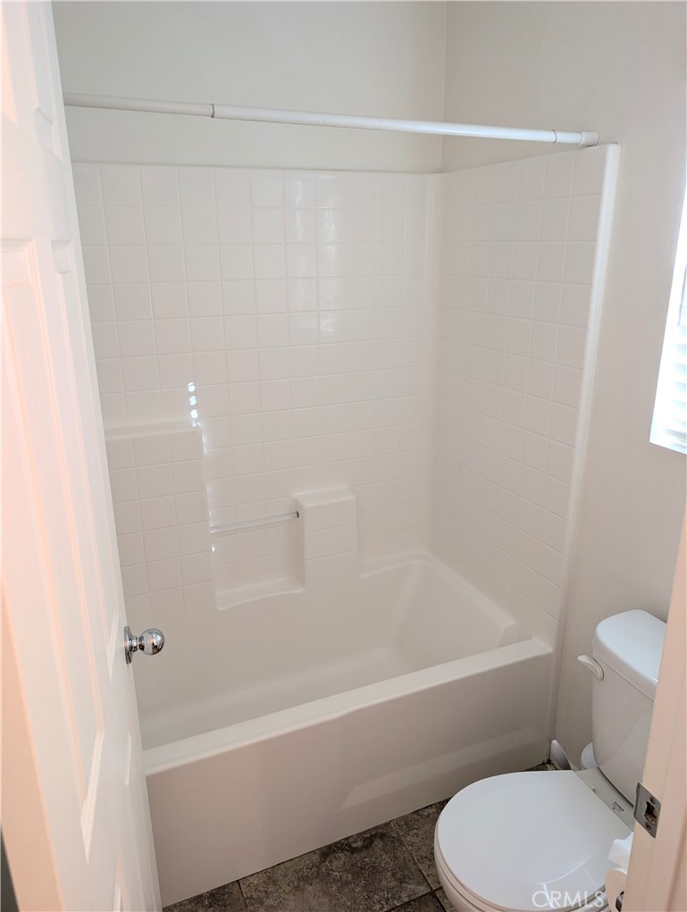 28418 Cottage Way Murrieta, CA 92563 - Photo 12 of 34