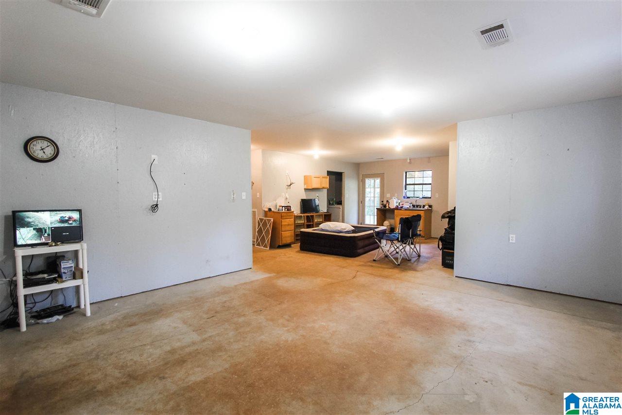 720 Valley Road Talladega, AL 35160 - Photo 12 of 38