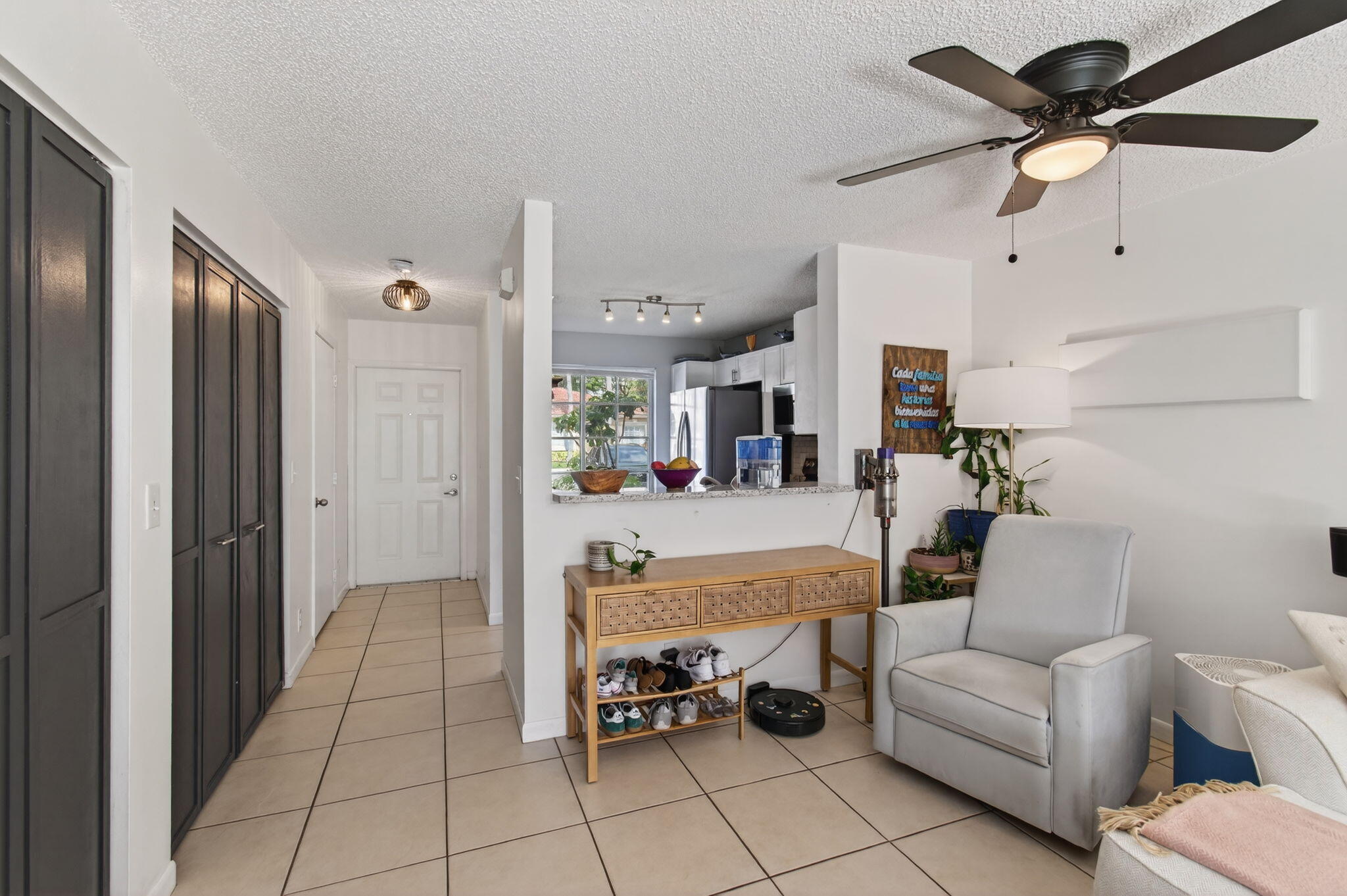 9931 Kamena Circle Boynton Beach, FL 33436 - Photo 9 of 37 a living room with furniture
