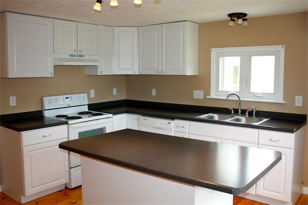 145 Whitehall Road Amesbury, MA 01913 - Photo 4 of 15 Gallery Image 4