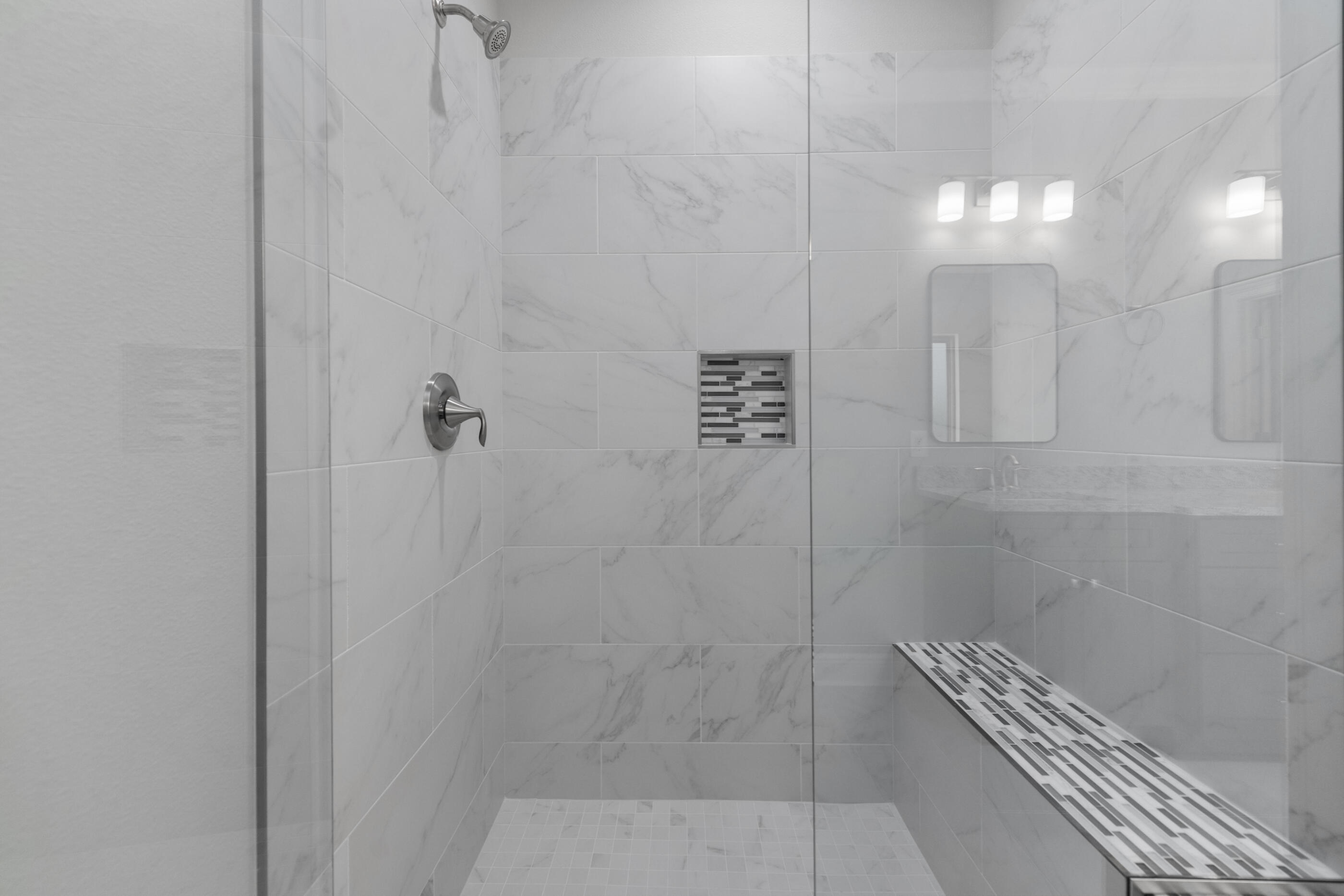 6703 Rocky Shores Road Milton, FL 32583 - Photo 37 of 70 MBA Shower