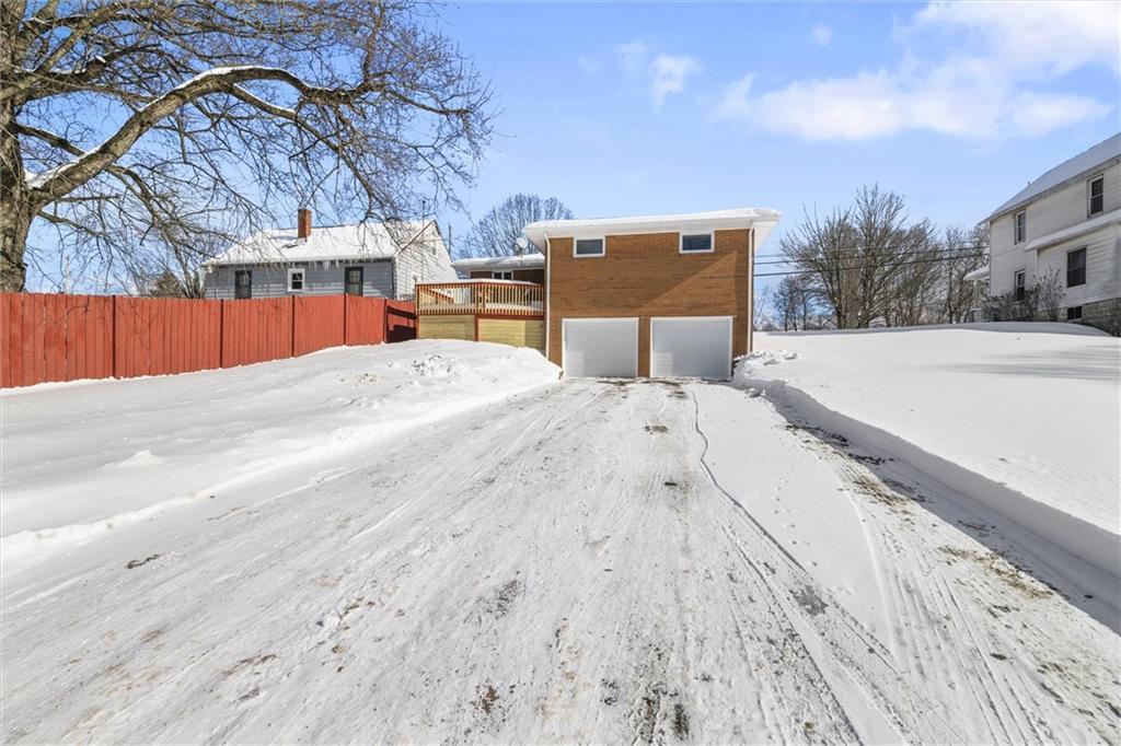 310 Hamilton Avenue Farrell, PA 16121 - Photo 31 of 35