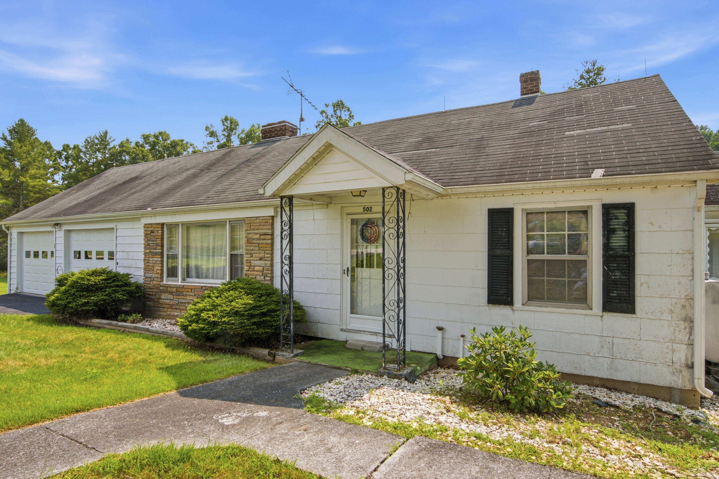 502 Alum Ridge Road Northwest Willis, VA 24380 - Photo 4 of 55 20-502-Alum-Ridge-Rd-Willis