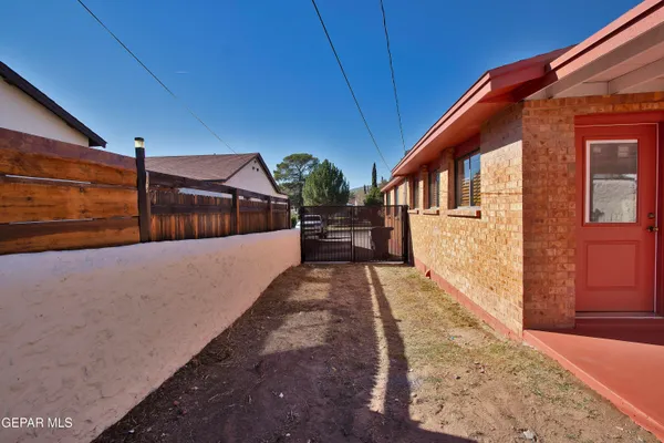 $259,950 | 1506 Raynolds Street, El Paso, TX 79903