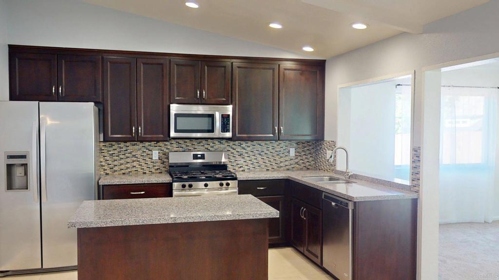 6310 Decanture Street San Diego, CA 92120 - Photo 5 of 29