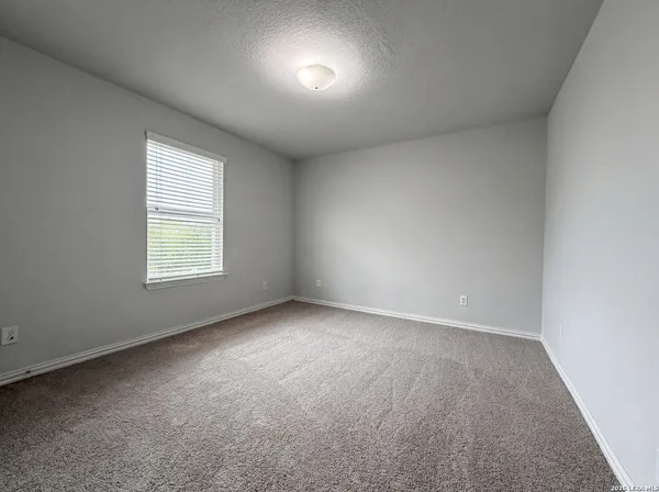$375,000 | 8910 Olmstead Park, Converse, TX 78109