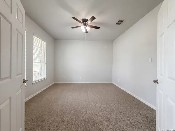 $375,000 | 8910 Olmstead Park, Converse, TX 78109