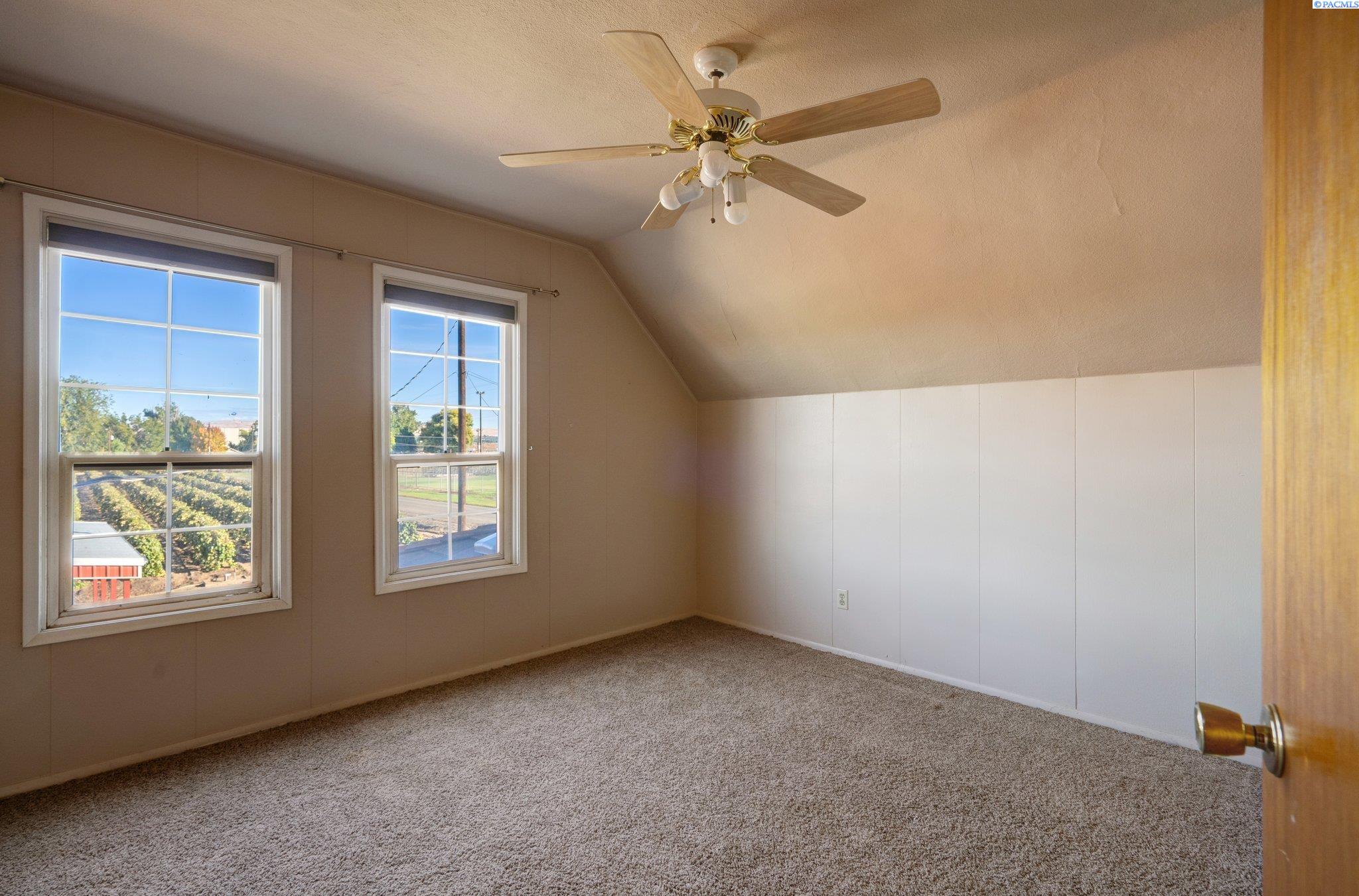 370 Forrest Road Grandview, WA 98930 - Photo 20 of 31 Gallery Image 20