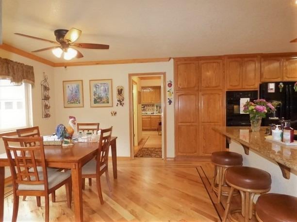 7000 Redthorne Road Rogue River, OR 97537 - Photo 10 of 35 Dining area or counter?... or