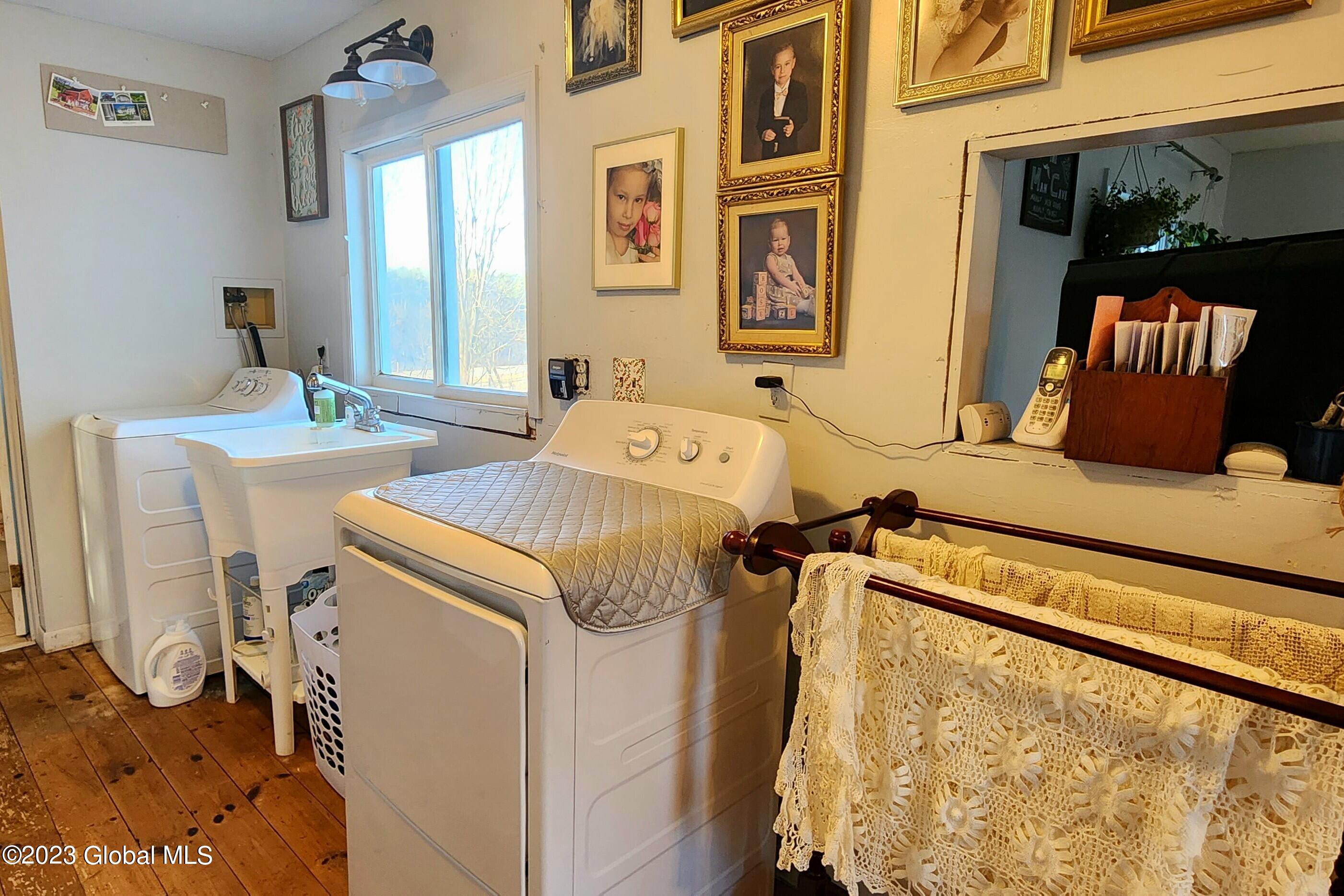 400 Middleline Road Ballston, NY 12020 - Photo 14 of 20 Downstairs Laundry/common