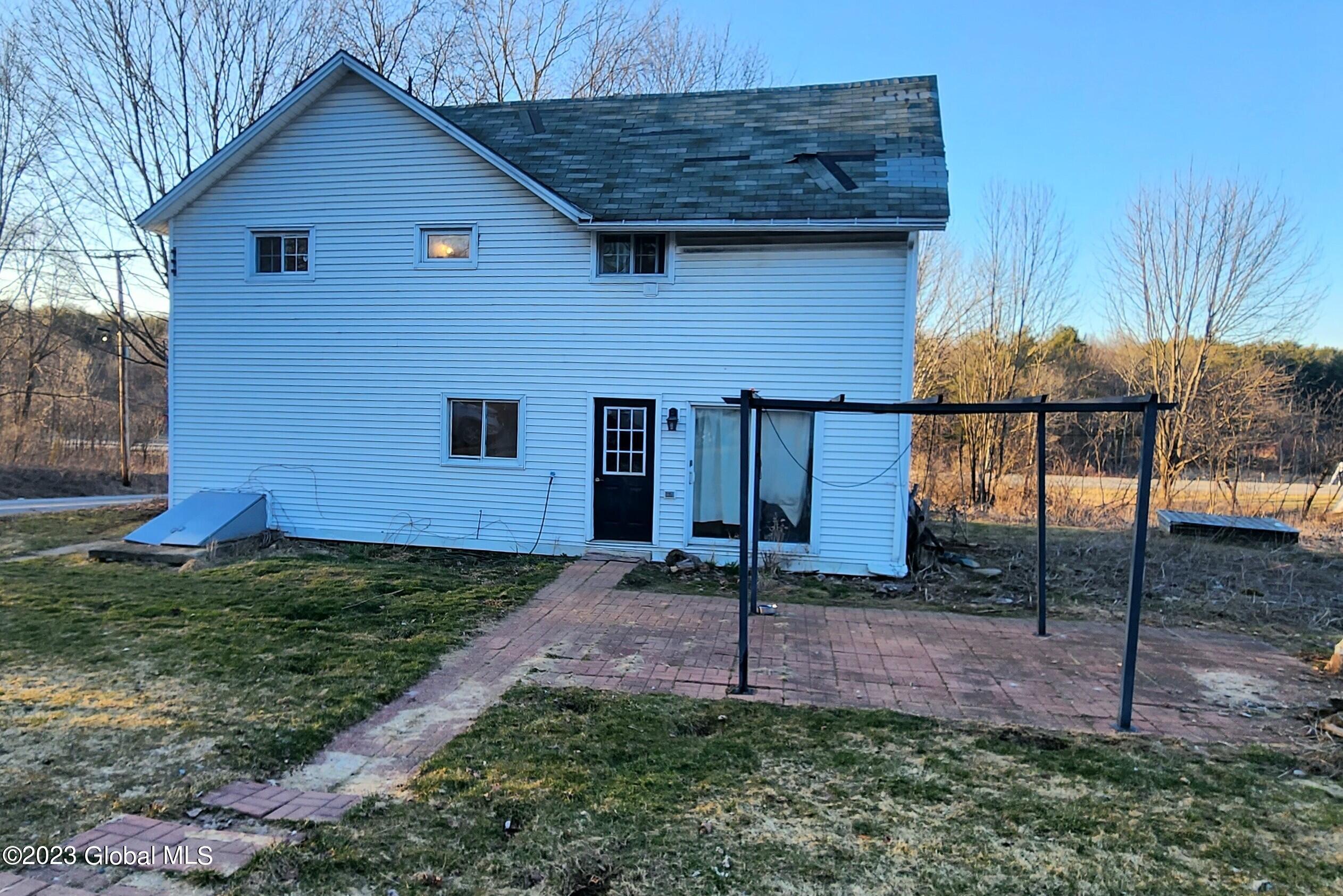 400 Middleline Road Ballston, NY 12020 - Photo 3 of 20 Exterior