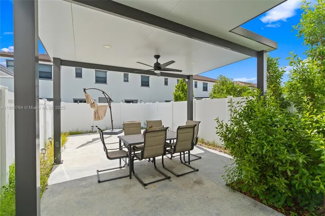 $3,250 | 10519 West 33rd Court, Unit 1, Hialeah, FL 33018