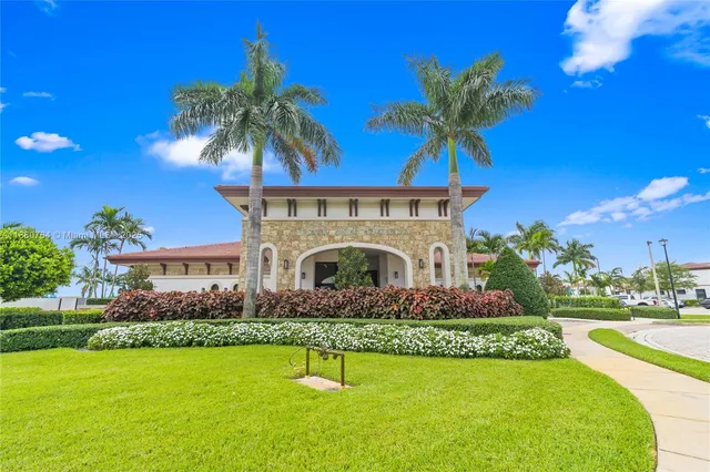 $3,250 | 10519 West 33rd Court, Unit 1, Hialeah, FL 33018