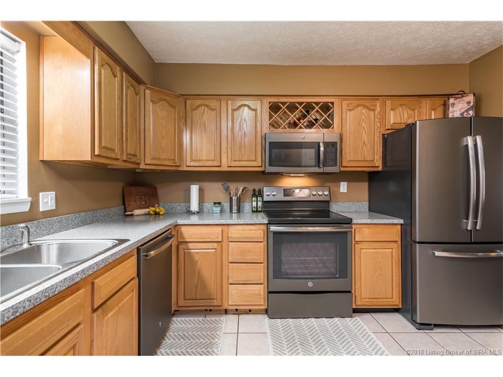 8272 Navilleton Road Floyds Knobs, IN 47119 - Photo 11 of 35 Gallery Image 11
