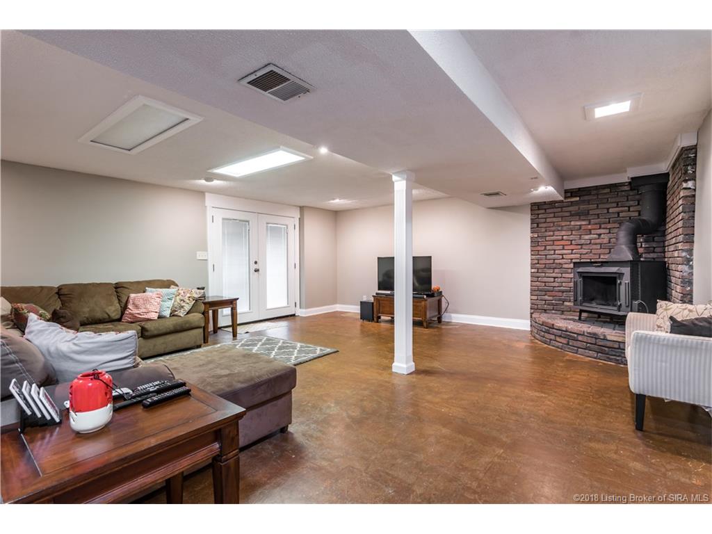 8272 Navilleton Road Floyds Knobs, IN 47119 - Photo 24 of 35 Gallery Image 24