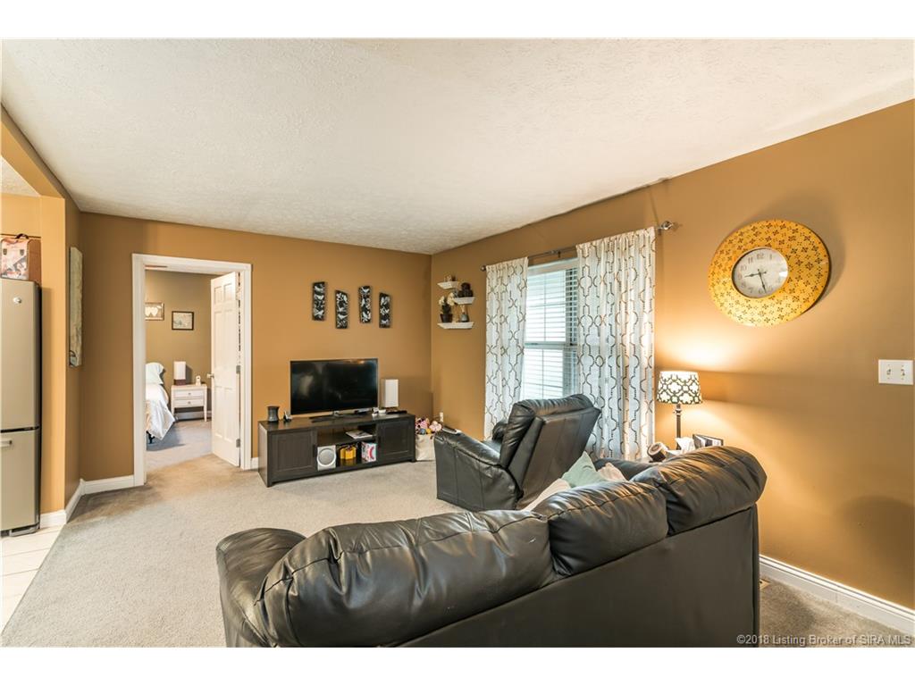 8272 Navilleton Road Floyds Knobs, IN 47119 - Photo 5 of 35 Gallery Image 5