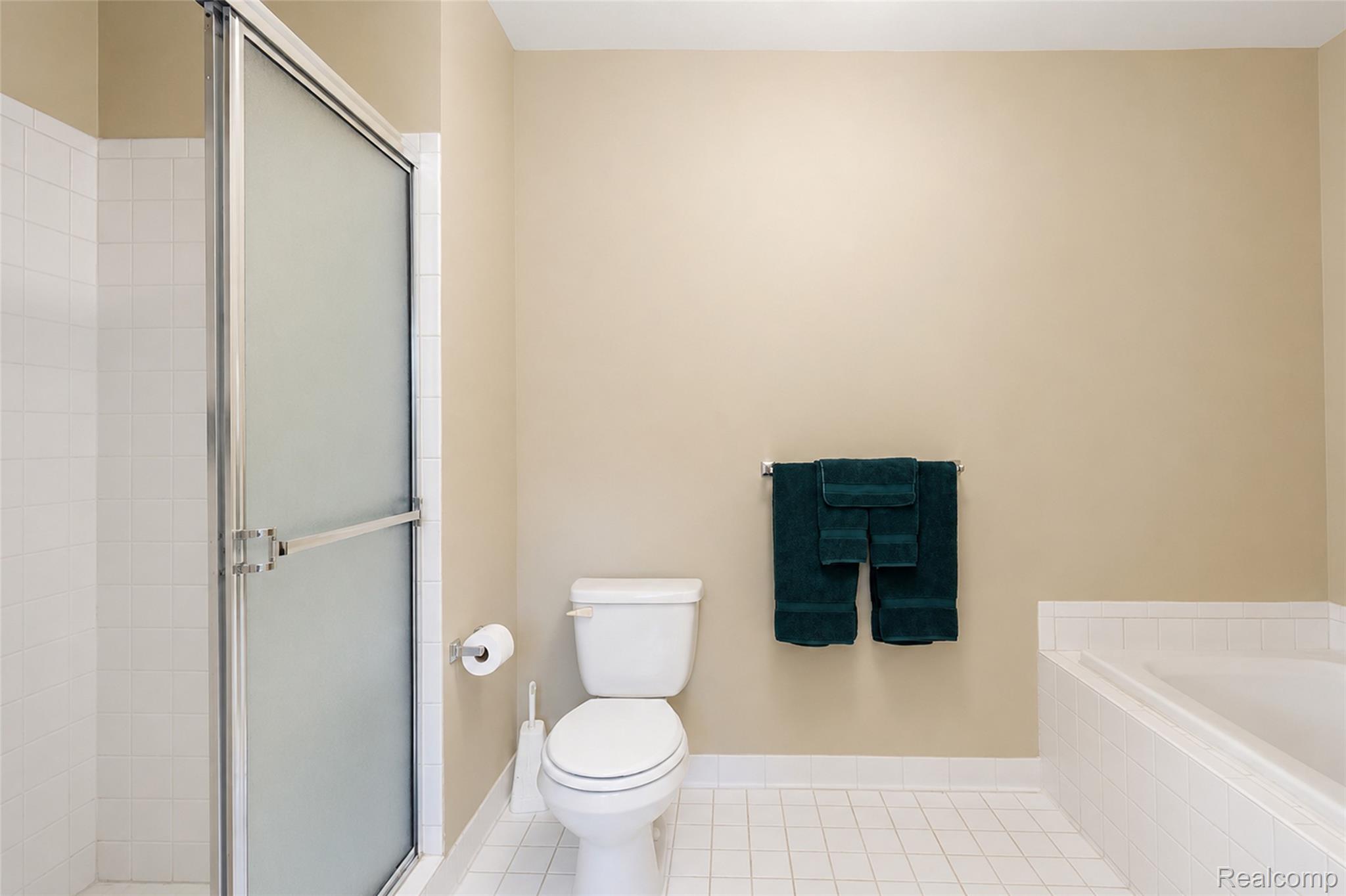 41585 Cherry Hill Road Canton, MI 48188 - Photo 32 of 43 B-41585 Cherry Hill Rd , canton-27.jpg