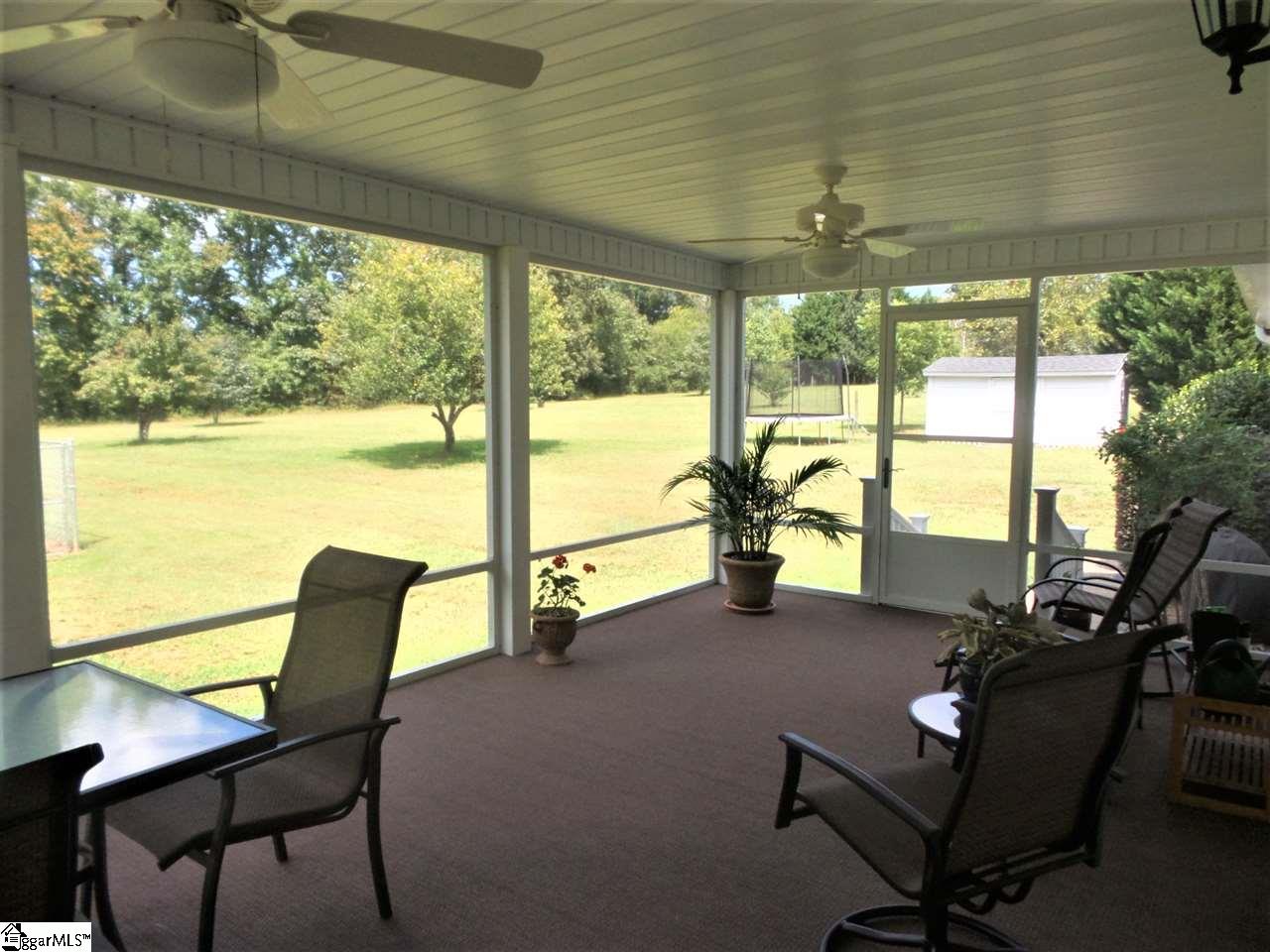 190 State Rd S-42-7058 Campobello, SC 29322 - Photo 4 of 36