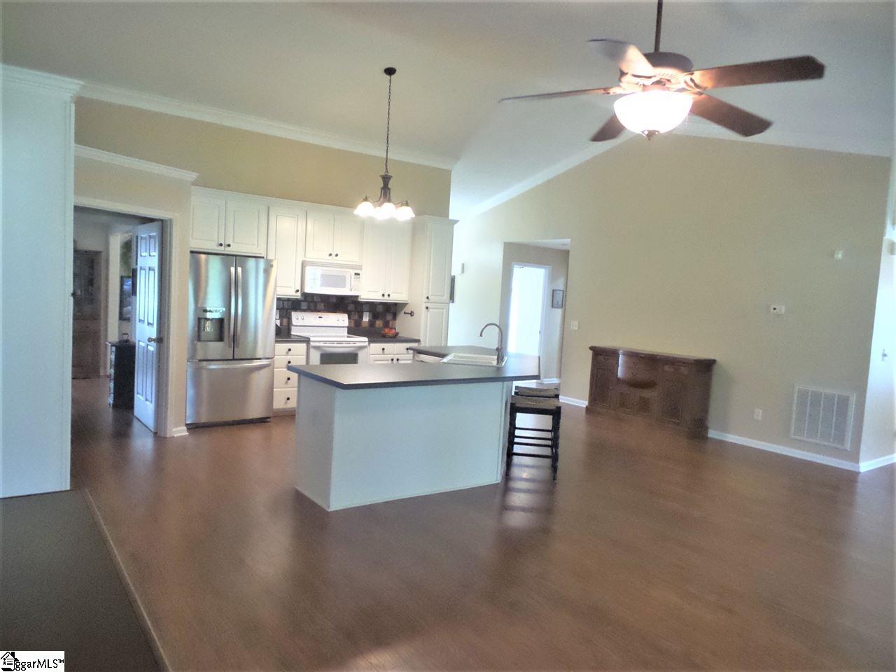 190 State Rd S-42-7058 Campobello, SC 29322 - Photo 5 of 36
