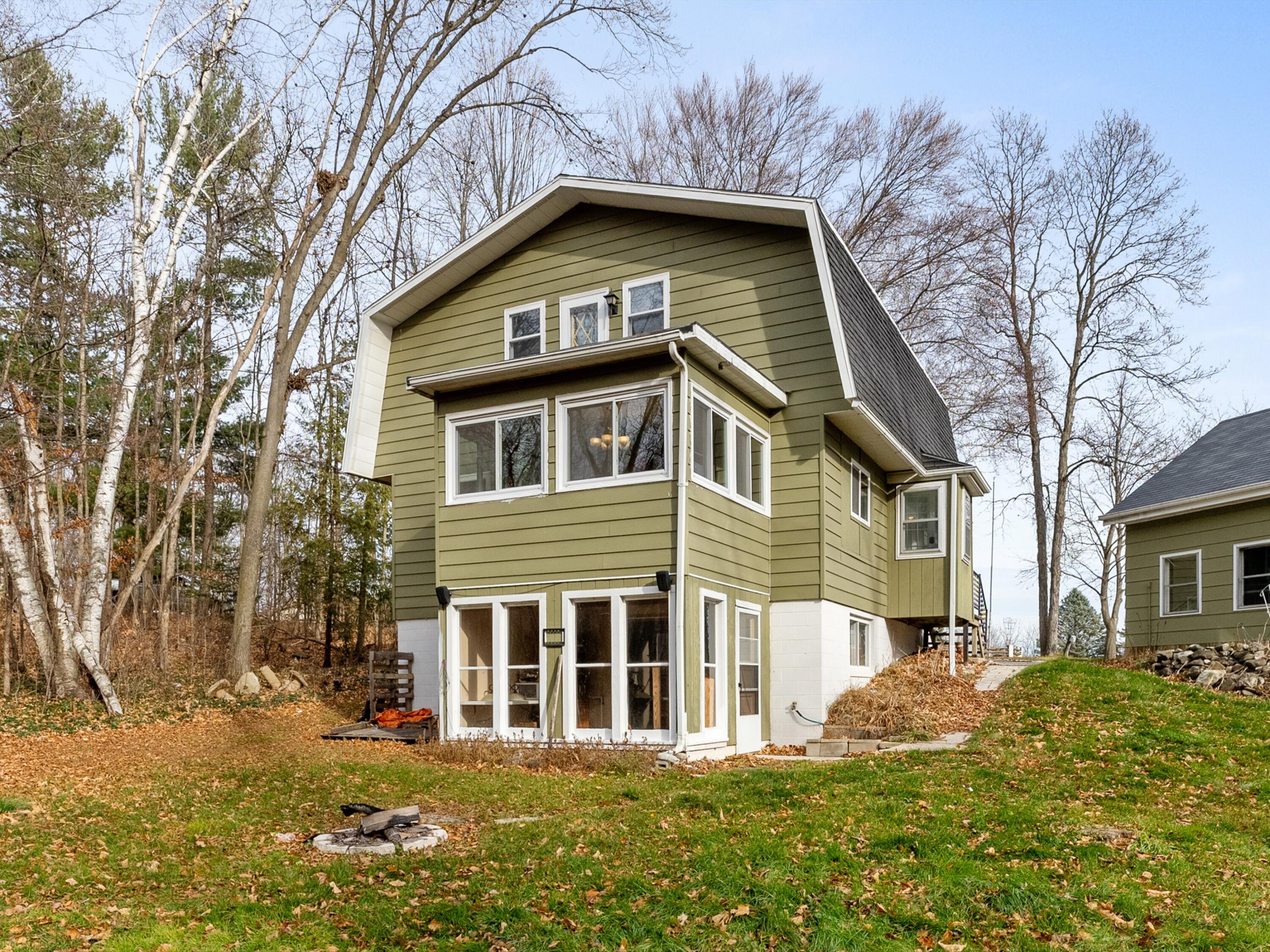 W6331 Westwind Road Plymouth, WI 53073 - Photo 26 of 35 3 seasons room on LL