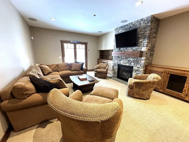 $1,249,000 | 3 F Slalom Drive, West Dover, VT 05356