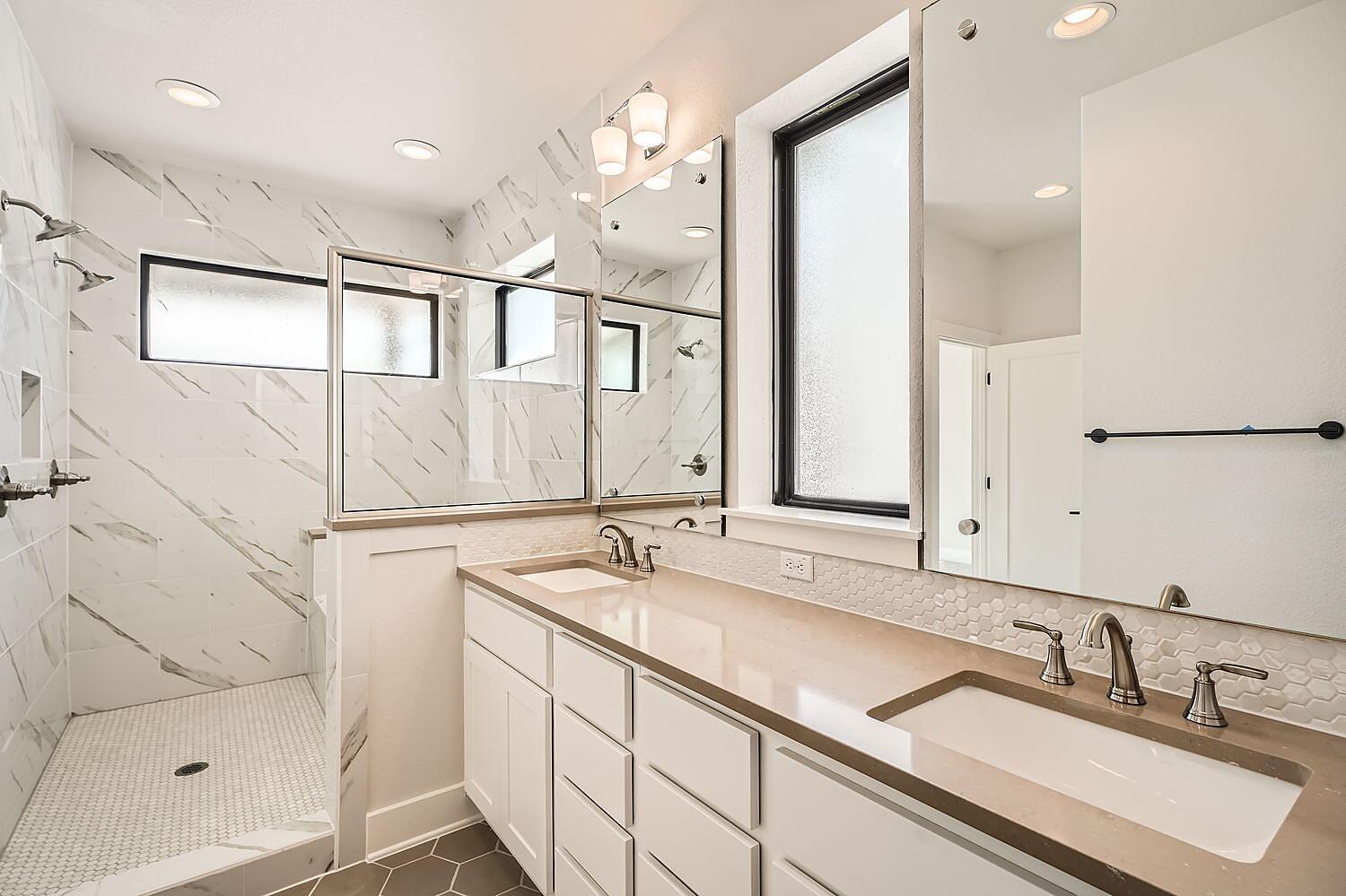 9027 Cattle Baron Path Austin, TX 78747 - Photo 15 of 29 Gallery Image 15