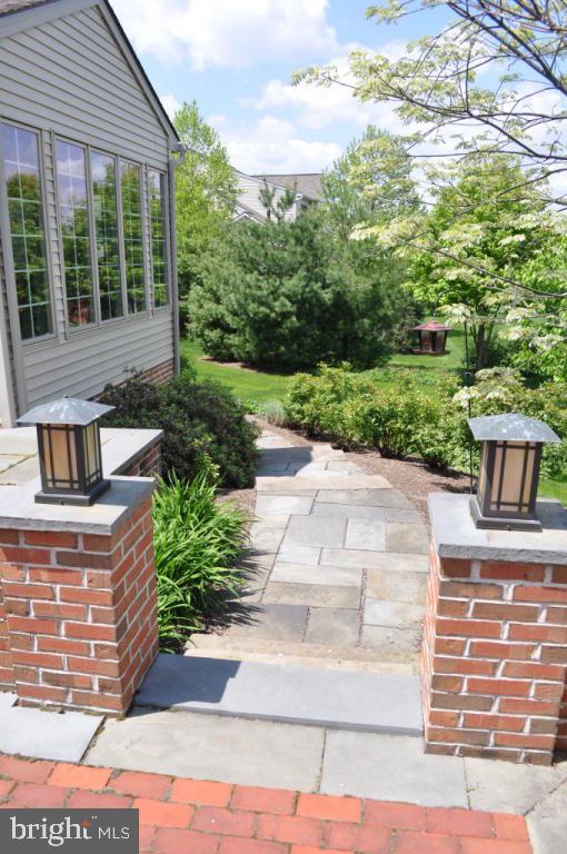 2159 Meadow Ridge Drive Lancaster, PA 17601 - Photo 38 of 40 Gallery Image 38